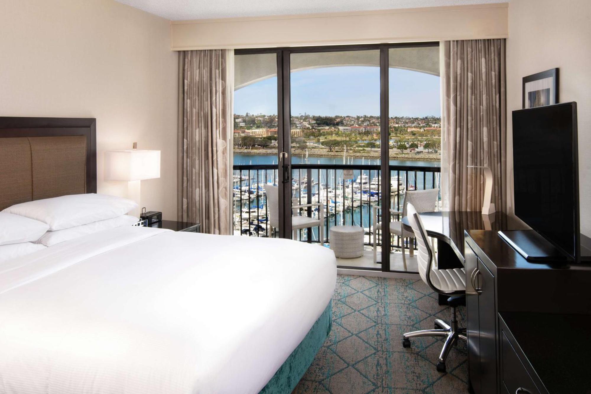 Hilton Airport/harbor Island 3* San Diego